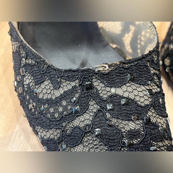 St. John Vintage 90s Black Lace / Leather Ankle Strap Evening Heels - Size 7 - Picture 5 of 13